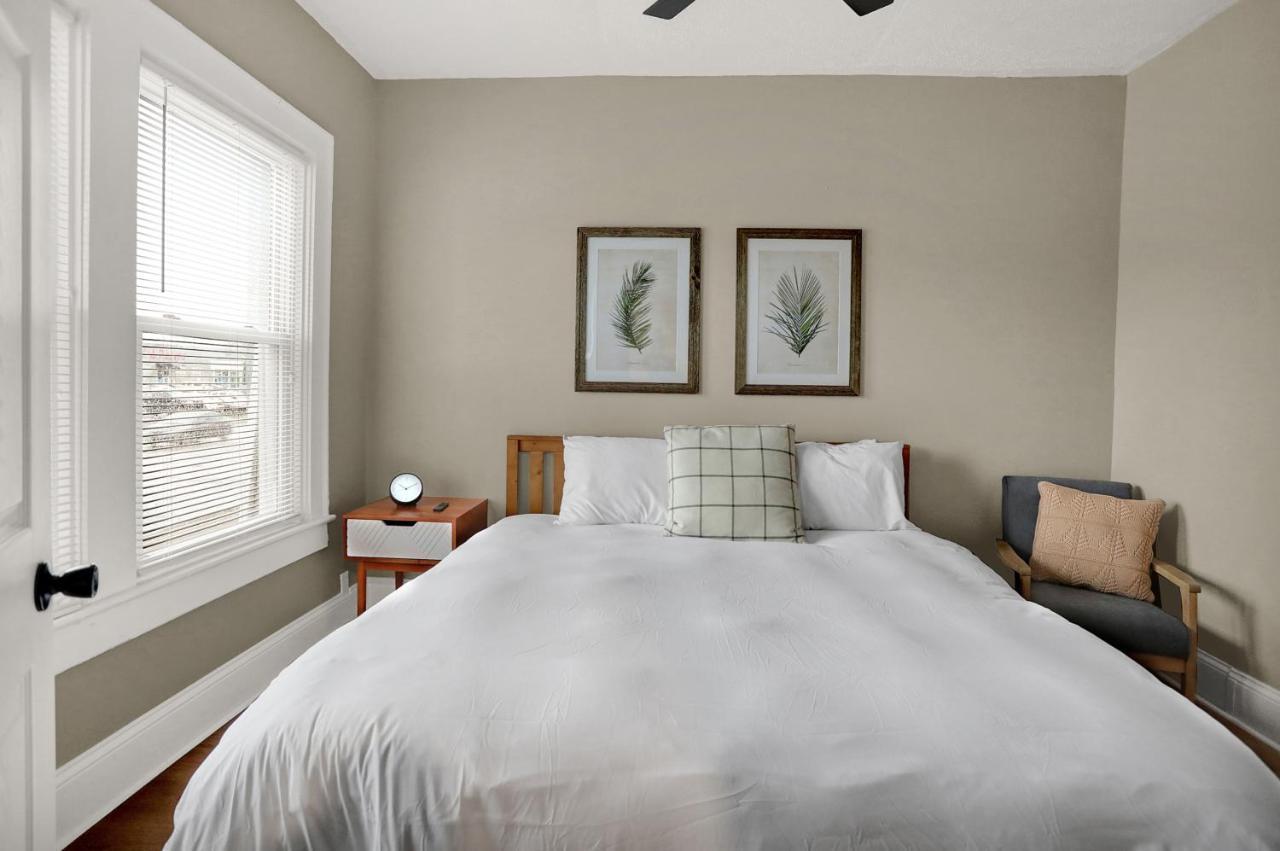 The Village Downtown West Indianapolis Extérieur photo