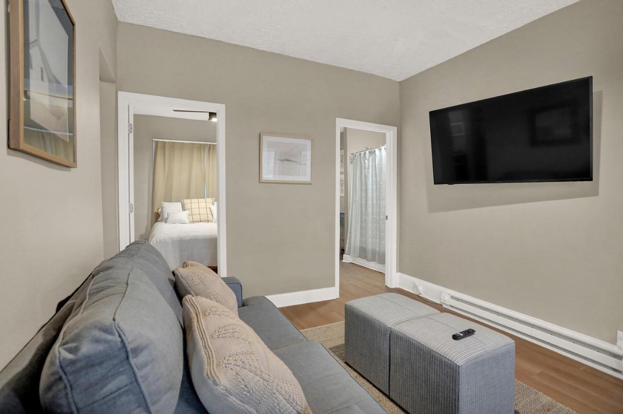 The Village Downtown West Indianapolis Extérieur photo