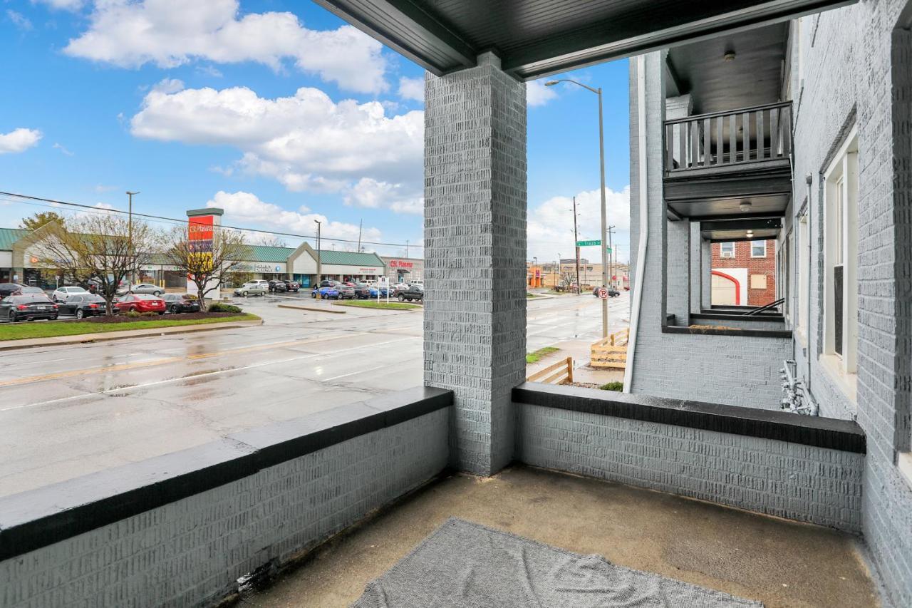 The Village Downtown West Indianapolis Extérieur photo