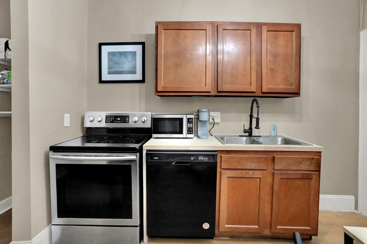 The Village Downtown West Indianapolis Extérieur photo