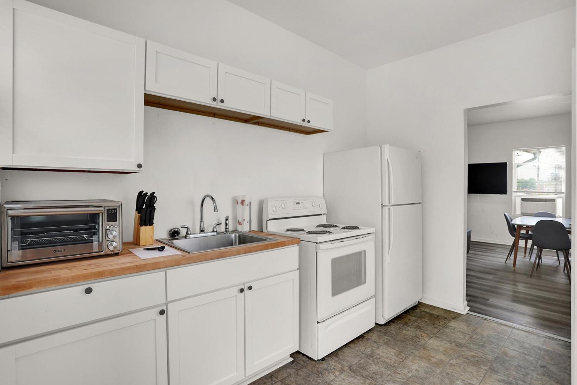 The Village Downtown West Indianapolis Extérieur photo
